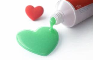 Boca y corazón: la relación que muchos pacientes desconocen