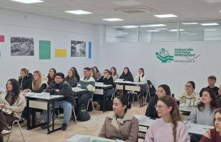 Curso de Asistencia al Dentista en Blanqueamientos Dentales para Higienistas